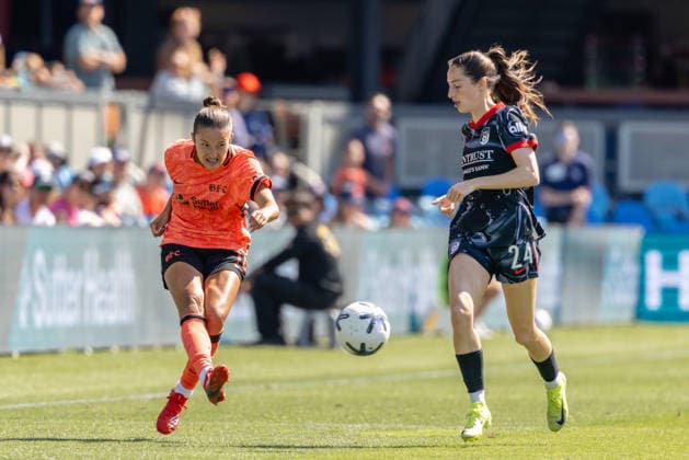 SAN JOSE, CA - MAY 24: Sydney Collins 16 of Bay FC passes the ball against Ryan Gareis 24 of Chicago Stars FC during a match on May 24, 2026 at PayPal Park in San Jose, CA. (Photo by Matthew Huang Icon Sportswire) SOCCER: MAY 24 NWSL Bay FC vs Chicago Stars EDITORIAL USE ONLY Icon260524082