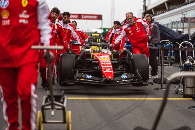 F1 - CANADIAN GRAND PRIX 2026 Scuderia Ferrari, mechanic, mecanicien, mechanics, 44 HAMILTON Lewis (gbr), Scuderia Ferrari SF-26, grid during the Formula 1 Grand Prix du Canada 2026, 5th round of the 2026 Formula One World Championship, WM, Weltmeisterschaft from May 22 to 24, 2026 on the Circuit Gilles Villeneuve, in MontrÃ al, Canada - MontrÃ alCanada  Copyright: xCharlyxLopezx