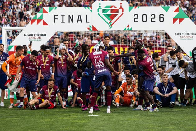 May 24, 2026, Lisboa, Oeiras, Portugal: SCU Torreense celebrating winning the Portuguese Cup after the Taca Portugal Generalis Tranquilidade 25 26 final match between Sporting CP and Torreense at Estadio Nacional do Jamor on May 24 2026, in Lisboa, Portugal. Lisboa Portugal - ZUMAa269 20260524_zsp_a269_079 Copyright: xSandroxAlemaox