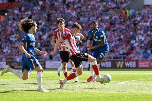 Sunderland v Chelsea - Premier League Trai Hume of Sunderland FC scores to put Sunderland 1-0 up during the Premier League match between Sunderland and Chelsea at the Stadium of Light, Sunderland, on May 24, 2026. Sunderland Tyne and Wear United Kingdom  Copyright: xMIxNewsx originalFilename:fletcher-sunderla260524_npUnw.jpg