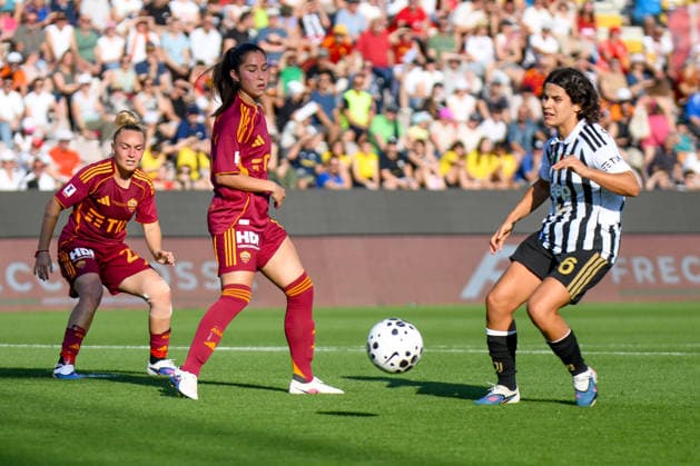 IPA85057680 - Eva Schatzer (Juventus) in action during Final - Juventus FC vs AS Roma, Italian Coppa Italia Women football match in Vicenza, Italy, May 24 2026  Copyright: xEttorexGriffoni IPAxSportx xx 85057680