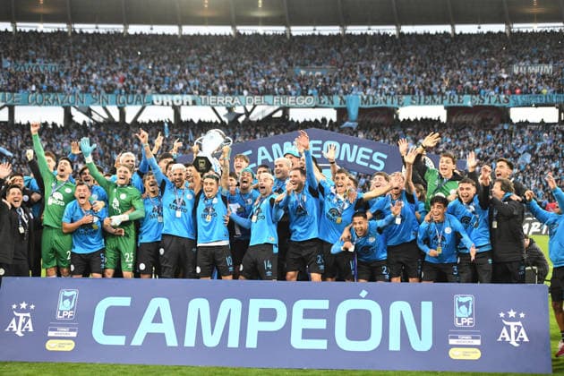 River Plate v Belgrano - Final: Torneo Apertura 2026 Players of Belgrano celebrate with the trophy after the match between River Plate and Belgrano at Estadio Mario Alberto Kempes, Argentina, on May 24. Cordoba Buenos Aires Argentina  Copyright: xFedericoxPerettix originalFilename:peretti-riverpla260524_npka4.jpg