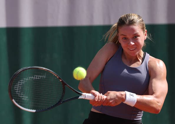May 25, 2026, Paris, Ile De France, France: MAJA CHWALINSKA of Poland during the match against Q. Zheng of China in the first round of tennis tournament Roland Garros, Paris, France. Tennis, Roland Garros 2026 - Maja Chwalinska  - ZUMAc278 20260525_zsp_c278_001 Copyright: xMarcinxCholewinskix