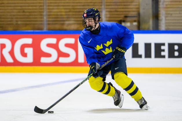 260525 Viggo Björck of Sweden at a practice session during the 2026 IIHF Ice hockey, Eishockey World Championship, WM, Weltmeisterschaft on May 25, 2026 in Fribourg. Photo: Jesper Zerman BILDBYRAN kod JZ JZ0728 ishockey ice hockey ishockey-vm 2026 vm 2026 iihf world championship träning practice sverige sweden day 11 bbeng Copyright: JESPERxZERMAN BB260525JZ026