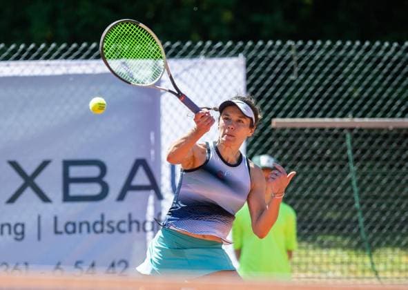 TENNIS 58. HENNER-HENKEL-TURNIER ** NUR FÜR REDAKTIONELLE ZWECKE ** EDITORIAL USE ONLY **<p>25 05 2026-Erfurt: Tennis 58. Henner-Henkel-Gedaechtnisturnier im Foto: Sabrina Rittberger (Münchner Sportclub BTV), im Bild, gewinnt das Damen-Finale gegen Julia Zhu (Tennis-Club SCC Berlin TVBB)( Deutschland Thueringen Erfurt Copyright: SaschaxFromm