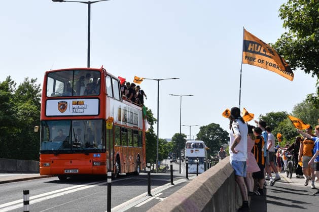 Hull City Civic Reception on anlaby road Open top bus makes its way to Queen Victoria Squares before the open top bus ride celebrating Play Off Final victory and promotion to the Premier League for Hull City at the MKM Stadium, Kingston upon Hull, UK on 25 May 2026. Kingston upon Hull MKM Stadium East Riding of Yorkshire UK Editorial use only , Copyright: xIanxLyallx PSI-24338-0023
