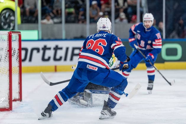 25 05 2026, Zurich, Swiss Life Arena, Ice hockey, Eishockey World Championships: USA - Hungary, 26 Max Plante (United States) Zurich Swiss Life Arena Zurich Switzerland Copyright: xJustPictures.ch StefanxEmchx jp-de-StEm-DSC0010520260525
