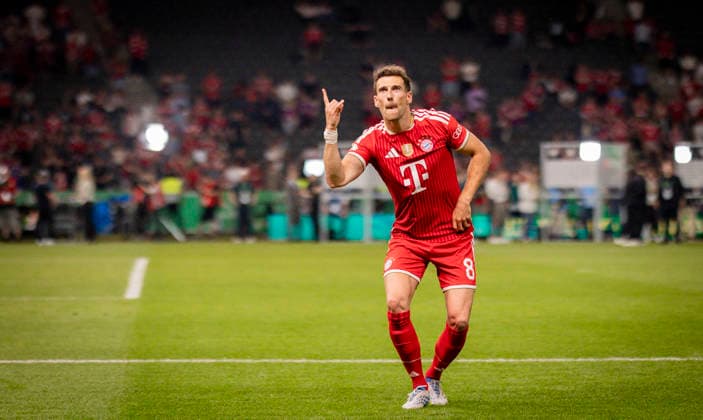Berlin, Germany. 23rd Mai 2026. Schlussjubel Leon Goretzka (FCB) Bayern München - VfB Stuttgart 23.05.2026 *** Berlin, Germany 23rd May 2026 Final cheer Leon Goretzka FCB Bayern Munich VfB Stuttgart 23 05 2026