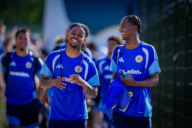 NOORDWIJK , 25-05-2026 , Sportpark S.J.C. , season 2025 2026 , Curacao Dutch International football , Training session Curacao in preparation for FIFA World Cup, WM, Weltmeisterschaft, Fussball 2026 , picture shows Curacao player Sontje Hansen And Curacao player Ar jany Martha Training Curacao 25-05-2026  x203963482x Copyright: