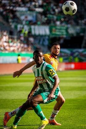 SOCCER - BL, Rapid vs Ried VIENNA,AUSTRIA,25.MAY.26 - SOCCER - ADMIRAL Bundesliga, Europacup play off, SK Rapid Wien vs SV Ried. Image shows Yusuf Maart (Ried) and Romeo Amane (Rapid).  GEPAxpictures xKevinxHackner
