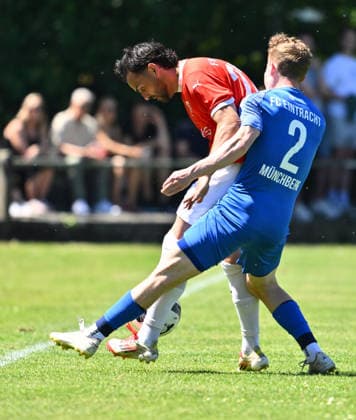 25.05.2026 - Fussball - Saison 2025 2026 - Relegation Oberliga Bayern Bayernliga Landesliga : FSV Stadeln - FC Eintracht Münchberg - - xwoxzix - Marco Weber (22, FSV Stadeln ) Sven Hofmann (2, FC Eintracht Münchberg )