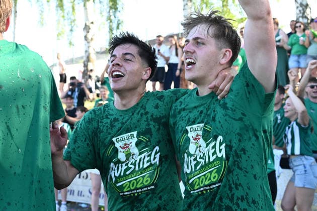 25.05.2025 - Fussball - Saison 2024 2025 - Relegation Oberliga Bayern Bayernliga Landesliga : ATSV Erlangen - TSV Großbardorf - LuPf - xluxpfx - Jubel Freude nach Spielende