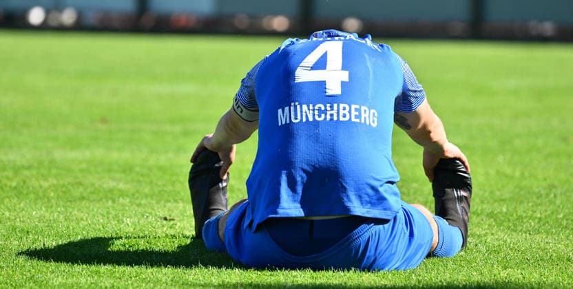 25.05.2026 - Fussball - Saison 2025 2026 - Relegation Oberliga Bayern Bayernliga Landesliga : FSV Stadeln - FC Eintracht Münchberg - - xwoxzix - Julian Ott (4, FC Eintracht Münchberg ) enttäuscht Enttäuschung