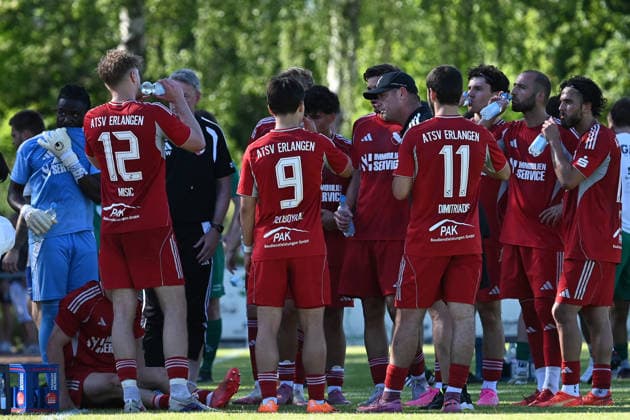 25.05.2025 - Fussball - Saison 2024 2025 - Relegation Oberliga Bayern Bayernliga Landesliga : ATSV Erlangen - TSV Großbardorf - LuPf - xluxpfx - Teamkreis Mannschaft Team