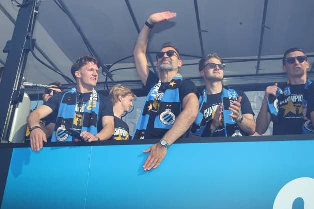 Club Brugge celebrating the Jupiler Pro League title 2026 with city parade BRUGGE, BELGIUM - MAY 25 : Leko Ivan head coach of Club Brugge, Vetlesen Hugo midfielder of Club Brugge celebrating the winning of the Jupiler Pro League title 2025 - 2026 during a city parade towards the city centre and celebration ceremony at the Markt of Bruges. Club Brugge won the Belgian national soccer championship for the 20th time in the history of the club on May 25, 2026 in Brugge, Belgium, 25-05-26 Brugge Belgium  Copyright: xGbax