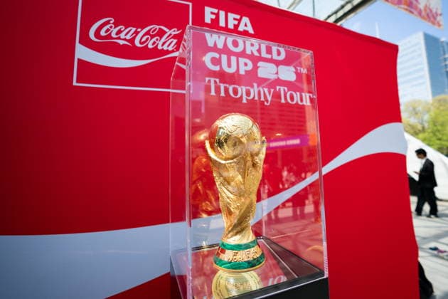 May 25, 2026, Toronto, On, Canada: The FIFA World Cup, WM, Weltmeisterschaft, Fussball Trophy is displayed during a Trophy Tour event at Nathan Phillips Square in Toronto on Monday, May 25, 2026. Canada News - May 25, 2026 - ZUMAc35_ 20260525_zaf_c35_063 Copyright: xArlynxMcadoreyx