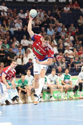 Handball Daikin Handball Bundesliga 2025 2026 - Handball Verein Hamburg vs. FA Göppingen Nicolaj Jï¿½rgensen Joergensen (Hamburg),erfolgreicher Torwurf, Barclays Arena Hamburg