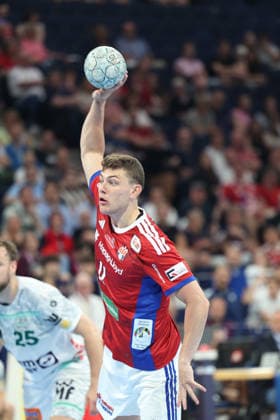 Handball Daikin Handball Bundesliga 2025 2026 - Handball Verein Hamburg vs. FA Göppingen Nicolaj Jï¿½rgensen Joergensen (Hamburg),7meter, erfolgreich, Barclays Arena Hamburg