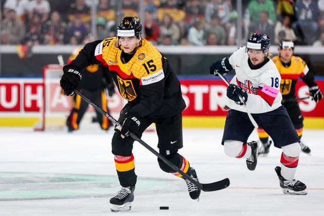 Ice hockey, Eishockey - IIHF WC 2026 ZURICH,SWITZERLAND,25.MAY.26 - ICE HOCKEY - IIHF Ice Hockey World Championship, WM, Weltmeisterschaft 2026, group stage, USA vs Hungary. Image shows Stefan Loibl (GER).  GEPAxpictures xMaticxKlansek