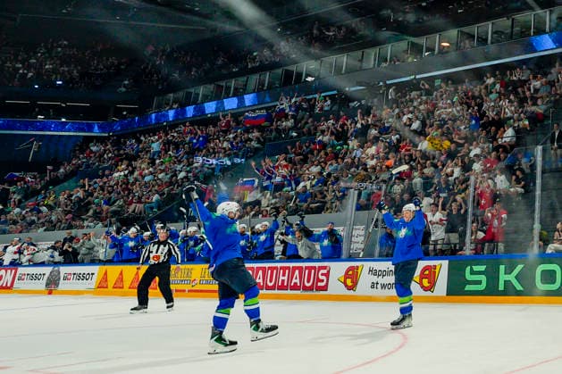 FRIBOURG, SWITZERLAND - MAY 25: Jan Drozg of Slovenia R) celebrates his second goal with Matic Torok of Slovenia L) during the 2026 IIHF Ice hockey, Eishockey World Championship, WM, Weltmeisterschaft Switzerland game between Slovenia and Italy at BCF Arena on May 25, 2026 in Fribourg, Fribourg. Fribourg BCF Arena Fribourg Switzerland Copyright: xJustPictures.ch JarixPestelaccix jp-en-EuSpIm-JP6_JAR_Slovenia_Italy_25May2026_00067