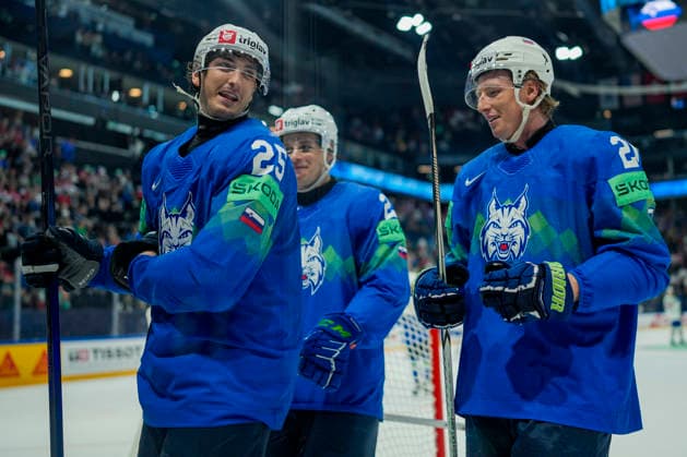 FRIBOURG, SWITZERLAND - MAY 25: Luka Maver of Slovenia L), Maks Percic of Slovenia C) and Jan Drozg of Slovenia left the rink after 2nd period during the 2026 IIHF Ice hockey, Eishockey World Championship, WM, Weltmeisterschaft Switzerland game between Slovenia and Italy at BCF Arena on May 25, 2026 in Fribourg, Fribourg. Fribourg BCF Arena Fribourg Switzerland Copyright: xJustPictures.ch JarixPestelaccix jp-en-EuSpIm-JP6_JAR_Slovenia_Italy_25May2026_00077