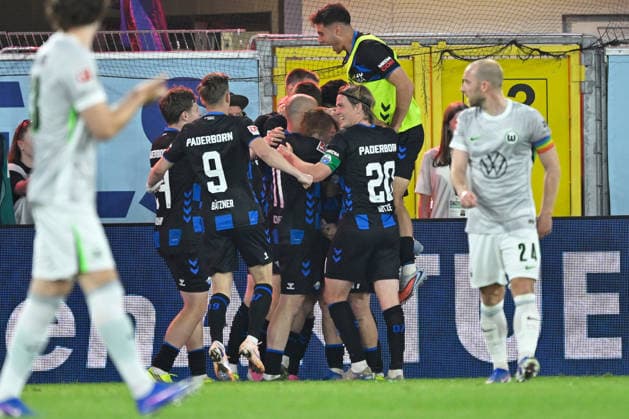 Paderborn, Home Deluxe Arena, 25.05.26, GER, Herren, Relegation, Saison 2025-2026, SC Paderborn 07 - VfL Wolfsburg Bild: Laurin CURDA (Paderborn) jubelt nach seinem Tor zum 2:1 DFL regulations prohibit any use of photographs as image sequences and or quasi-video. NRW Deutschland