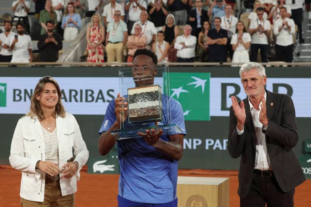 TENNIS : Roland Garros 2026 - 25 05 2026 Hugo Gaston (FRA) Vs Gael Monfils (FRA) - Amelie Mauresmo - Gilles Moretton ParisFrance  Copyright: xMichaelxBaucherx