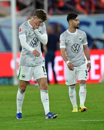 Paderborn, Home Deluxe Arena, 25.05.26, GER, Herren, Relegation, Saison 2025-2026, SC Paderborn 07 - VfL Wolfsburg Bild: v.li. Jesper LINDSTROEM (Wolfsburg) und Mohammed AMOURA (Wolfsburg) DFL regulations prohibit any use of photographs as image sequences and or quasi-video. NRW Deutschland