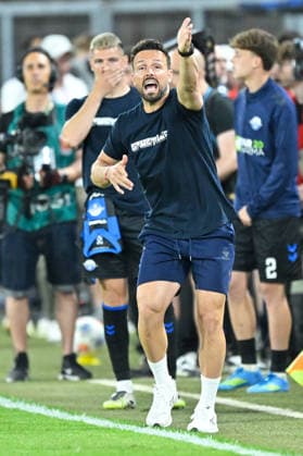 Paderborn, Home Deluxe Arena, 25.05.26, GER, Herren, Relegation, Saison 2025-2026, SC Paderborn 07 - VfL Wolfsburg Bild: Trainer Ralf KETTEMANN (Paderborn) DFL regulations prohibit any use of photographs as image sequences and or quasi-video. NRW Deutschland