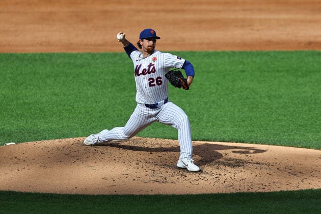 MLB, Baseball Herren, USA Cincinnati Reds Vs. New York Mets New York Mets starting pitcher Nolan McLean 26 throws during the fourth inning of a baseball game against the Cincinnati Reds at Citi Field in Corona, New York, on May 25, 2026. Flushing New York United States  Copyright: xGordonxDonovanx originalFilename:donovan-mlbcinci260525_npdd8.jpg