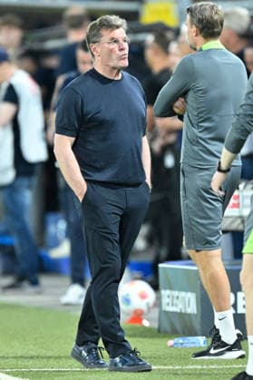 Paderborn, Home Deluxe Arena, 25.05.26, GER, Herren, Relegation, Saison 2025-2026, SC Paderborn 07 - VfL Wolfsburg Bild: Trainer Dieter HECKING (Wolfsburg) DFL regulations prohibit any use of photographs as image sequences and or quasi-video. NRW Deutschland
