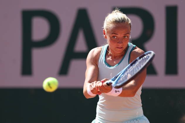 ROLAND GARROS 2026 Thierry Larret MAXPPP - PARIS (75) 26 05 2026 Thierry Larret Maxppp. Tennis. Roland Garros 2026. Internationaux de France de tennis. Stade Roland Garros, Paris (75). Le 26 Mai. Court N6 : Donna VEKIC (CRO) vs Alice TUBELLO (FRA). PARIS (75) STADE ROLAND GARROS PARIS ILE DE FRANCE FRANCE  Copyright: xMAXPPPxThierryxLarretx TLR202605261678 TLR202605261678