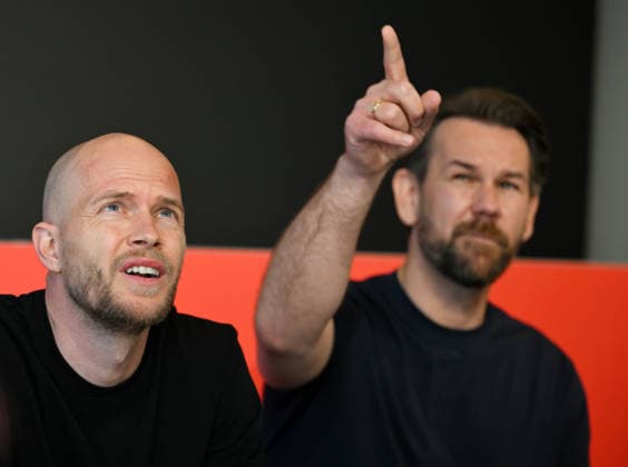 26.05.2026, xophax, Fussball 1.Bundesliga, 1.FC Koeln , 1.FC Köln , Medienrunde nach Saisonschluss. Trainer Rene Wagner und Geschäftsführer Thomas Kessler , rechts Koeln *** 26 05 2026, xophax, Fußball 1 Bundesliga, 1 FC Koeln , 1 FC Köln , Media round after the end of the season Coach Rene Wagner and Managing Director Sport Thomas Kessler , right Koeln