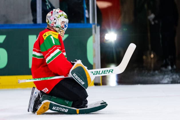 ZURICH, SWITZERLAND - MAY 26: Bence Balizs (Hungary, 1) during the Preliminary Round - Group A Match 51 between Hungary and Latvia at the IIHF Ice hockey, Eishockey World Championship, WM, Weltmeisterschaft 2026, Swiss Life Arena on May 26, 2026 in Zurich, Switzerland. Zurich Switzerland Copyright: xTimoxSteinx
