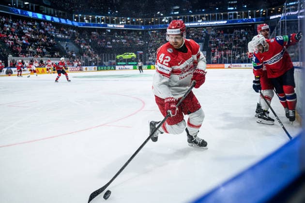 260526 Phillip Bruggisser of Denmark during the 2026 IIHF Ice hockey, Eishockey World Championship, WM, Weltmeisterschaft match between Norway and Denmark on May 26, 2026 in Fribourg. Photo: Jesper Zerman BILDBYRAN kod JZ JZ0731 ishockey ice hockey ishockey-vm 2026 vm 2026 iihf world championship norge norway danmark denmark bbeng norge norway danmark denmark Copyright: JESPERxZERMAN BB260526JZ006