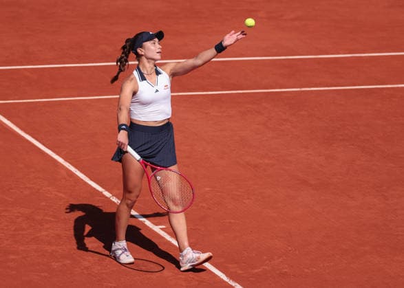 Iva Jovic (USA), Damen Einzel, Ladies Singles Tennis - French Open 2026 - Roland Garros - Paris - - France - 26 May 2026. Copyright: xJuergenxHasenkopfx