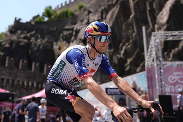 Australia™s Jai Hindley of Red Bull - Bora - Hansgrohe during Stage 16 of the Giro d™Italia, from Bellinzona to CarÃ¬, Switzerland, Tuesday, May 26, 2026.  Copyright: xMassimoxPaolone LaPressex