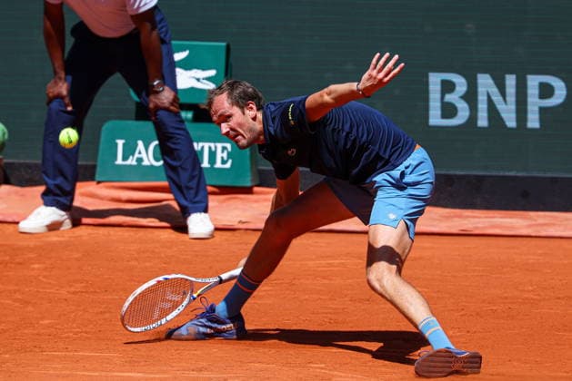 2026.05.26 Paryz Tenis French Open Roland Garros 2026 Adam Walton - Daniil Medvedev N z Daniil Medvedev Foto Pawel Andrachiewicz PressFocus 2026.05.26 Paris Tennis - French Open Roland Garros 2026 Adam Walton - Daniil Medvedev Daniil Medvedev Credit: Pawel Andrachiewicz PressFocus NEWSPIX.PL --- newspix.pl 