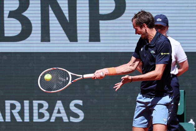 2026.05.26 Paryz Tenis French Open Roland Garros 2026 Adam Walton - Daniil Medvedev N z Daniil Medvedev Foto Pawel Andrachiewicz PressFocus 2026.05.26 Paris Tennis - French Open Roland Garros 2026 Adam Walton - Daniil Medvedev Daniil Medvedev Credit: Pawel Andrachiewicz PressFocus NEWSPIX.PL --- newspix.pl 