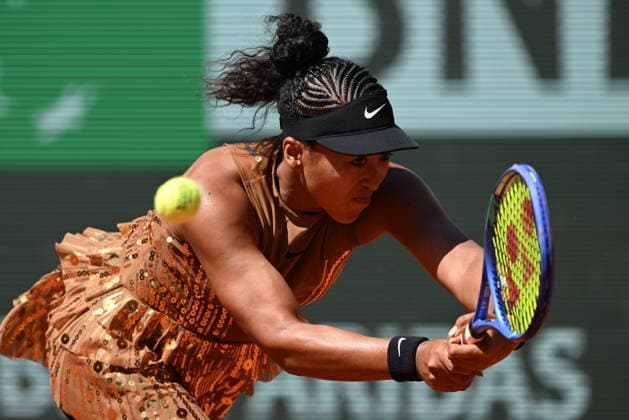 2026 French Open (Roland-Garros) - Day 3 PARIS, FRANCE - MAY 26: Naomi Osaka of Japan in action against Laura Siegemund (not seen) of Germany during a first-round women s singles match on the third day of the French Open (Roland Garros) in Paris, France, on May 26, 2026. Burak Akbulut Anadolu Paris France. Editorial use only. Please get in touch for any other usage.  Copyright: x2026xAnadoluxBurakxAkbulutx