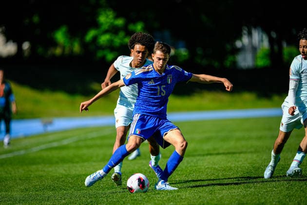 UEFA Under-17 European Championship, EM, Europameisterschaft Estonia 2026 Gianluca Okon in action during the UEFA Under-17 European Championship Group-A match between Italy U-17 vs France U-17 national teams, Tallinn Estonia 26.05.2026 Tallinn A Le Coq Arena Estonia Copyright: xMaurixLevandix