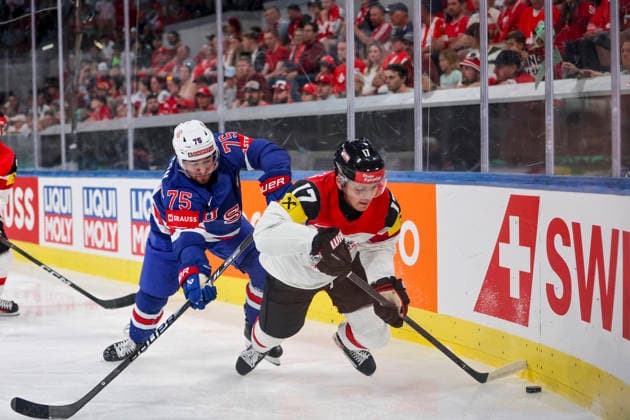 Ice hockey, Eishockey - IIHF WC 2026 ZURICH,SWITZERLAND,26.MAY.26 - ICE HOCKEY - IIHF Ice Hockey World Championship, WM, Weltmeisterschaft 2026, group stage, USA vs Austria. Image shows Connor Clifton (USA) and Ian Scherz (AUT).  GEPAxpictures xMaticxKlansek
