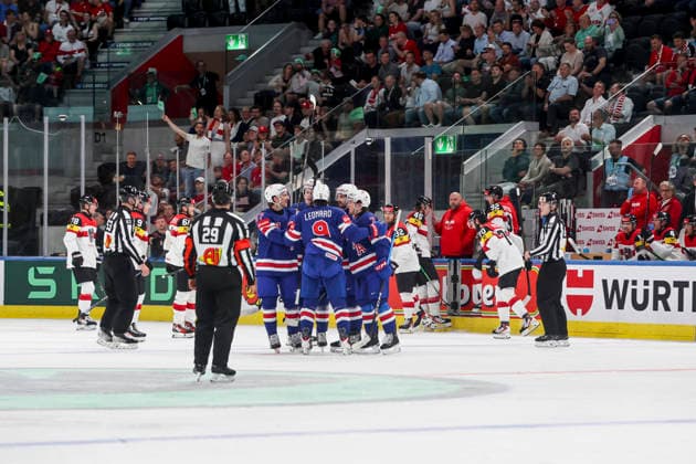 Ice hockey, Eishockey - IIHF WC 2026 ZURICH,SWITZERLAND,26.MAY.26 - ICE HOCKEY - IIHF Ice Hockey World Championship, WM, Weltmeisterschaft 2026, group stage, USA vs Austria. Image shows the rejoicing of USA.  GEPAxpictures xMaticxKlansek