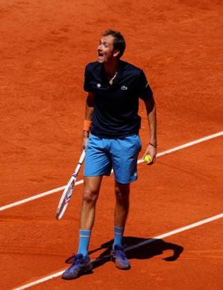 Daniil Medvedev reacts towards his player box French Open Tennis, Day Three, Tennis, Roland Garros, Paris, France - 26 May 2026Paris Roland Garros France EDITORIAL USE ONLY No use with unauthorised audio, video, data, fixture lists, club league logos or live services. Online in-match use limited to 120 images, no video emulation. No use in betting, games or single club league player publications.  Copyright: xJavierxGarcia Shutterstockx 16898258an