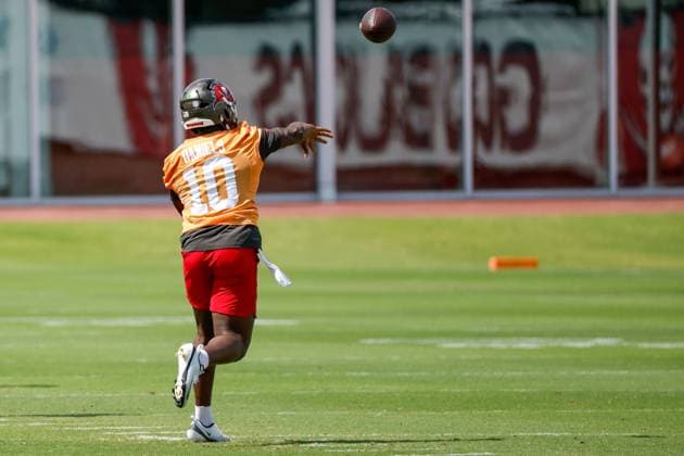 May 26, 2026, Tampa, Florida, USA: Tampa Bay Buccaneers quarterback Jalon Daniels (10) throws a pass to a receiver during OTA at the AdventHealth Training Center in Tampa on Tuesday, May 26, 2026. Florida News - May 26, 2026  - ZUMAs70_ 0857621255st Copyright: xJeffereexWoox