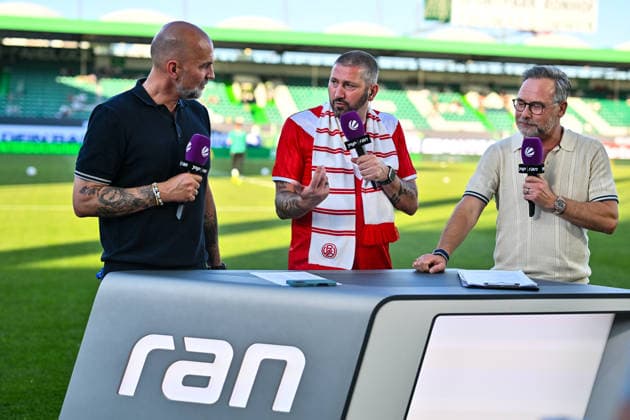 Relagation 2.Bundesliga: SpVgg Greuther Fürth - Rot-Weiss Essen; 26.05.2026 FÜRTH, GERMANY - 26. MAI: im Bild v. l. Markus BABBEL, Sascha MÖLDERS und Matthias OPDENHÖVEL beim Interview RAN, Sat 1 vor dem Match zwischen der SpVgg Greuther Fürth und Rot-Weiss Essen beim Rückspiel der Relegation zur 2. Bundesliga im Sportpark Ronhof DFL REGULATIONS PROHIBIT ANY USE OF PHOTOGRAPHS AS IMAGE SEQUENCES AND OR QUASI-VIDEO Copyright: xBEAUTIFULxSPORTS Goldbergx