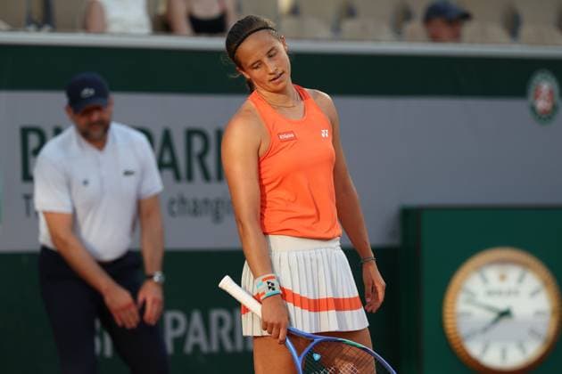 Belgian Hanne Vandewinkel looks dejected during a first round match in the women s singles between Belgian Vandewinkel and American Keys at the Roland Garros French Open tennis tournament, in Paris, France, Tuesday 26 May 2026. This year s tournament takes place from 18 May to 07 June. VIRGINIExLEFOUR  x175115184x