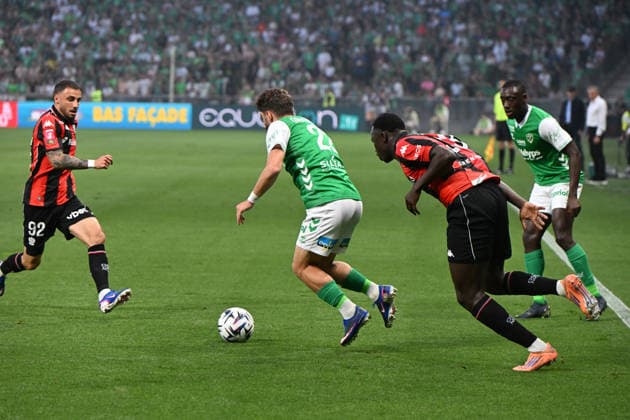 Footbal : AS Saint Etienne v OGC Nice - Barrage ligue 1 - ligue 2 Zureko DAVITASHVILI of Saint Etienne during the Ligue 2 BKT match between AS Saint-Etienne and OGC Nice Ligue 1-Ligue 2 playoff first leg at Stade Geoffroy-Guichard Saint Etienne on May 26, 2026 in Saint-Etienne, France. SAINT ETIENNEFrance  Copyright: xMouradxAllilix