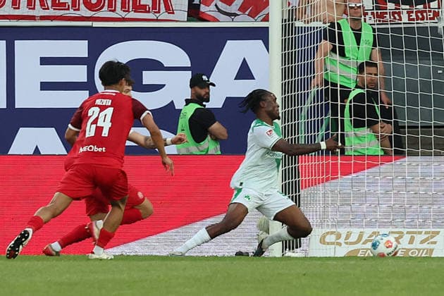 26.05.2026, xrekx, Fussball 2.Bundesliga Relegation, SpVgg Greuther Fuerth - Rot-Weiss Essen v.l. Torschuss zum 1:0 durch Noel Futkeu (SpVgg Greuther Fuerth) (DFL DFB REGULATIONS PROHIBIT ANY USE OF PHOTOGRAPHS as IMAGE SEQUENCES and or QUASI-VIDEO) Fuerth