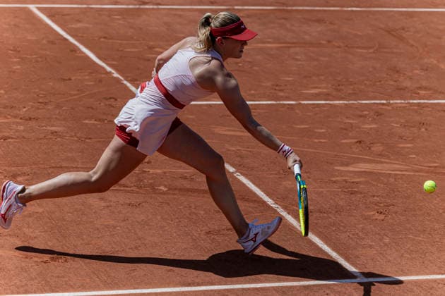 2026 French Open - Day Three Dalma Galfi returns the ball against Mayar Sherif during the Roland Garros Grand Slam Tournament on Day 03 in Paris, France, on May 26, 2026. Paris France  Copyright: xRobertxSzaniszlox originalFilename:szaniszlo-notitle260526_npK2l.jpg